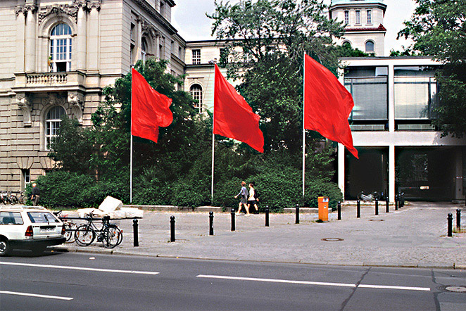 Gunda Foerster, FLAGS, Berlin, 1995_1